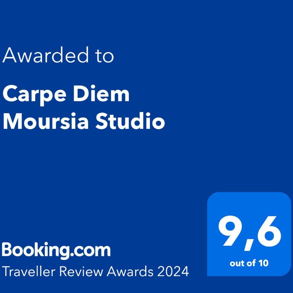 Carpe Diem Moursia Apartment